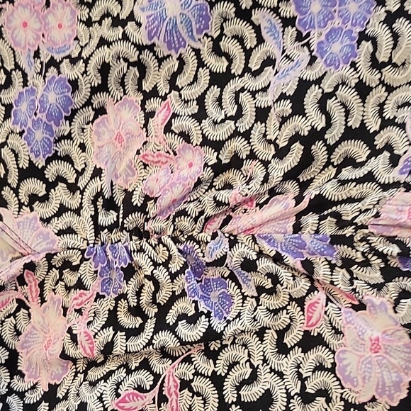 Loft V Neck Floral Dress - Picture 10 of 10